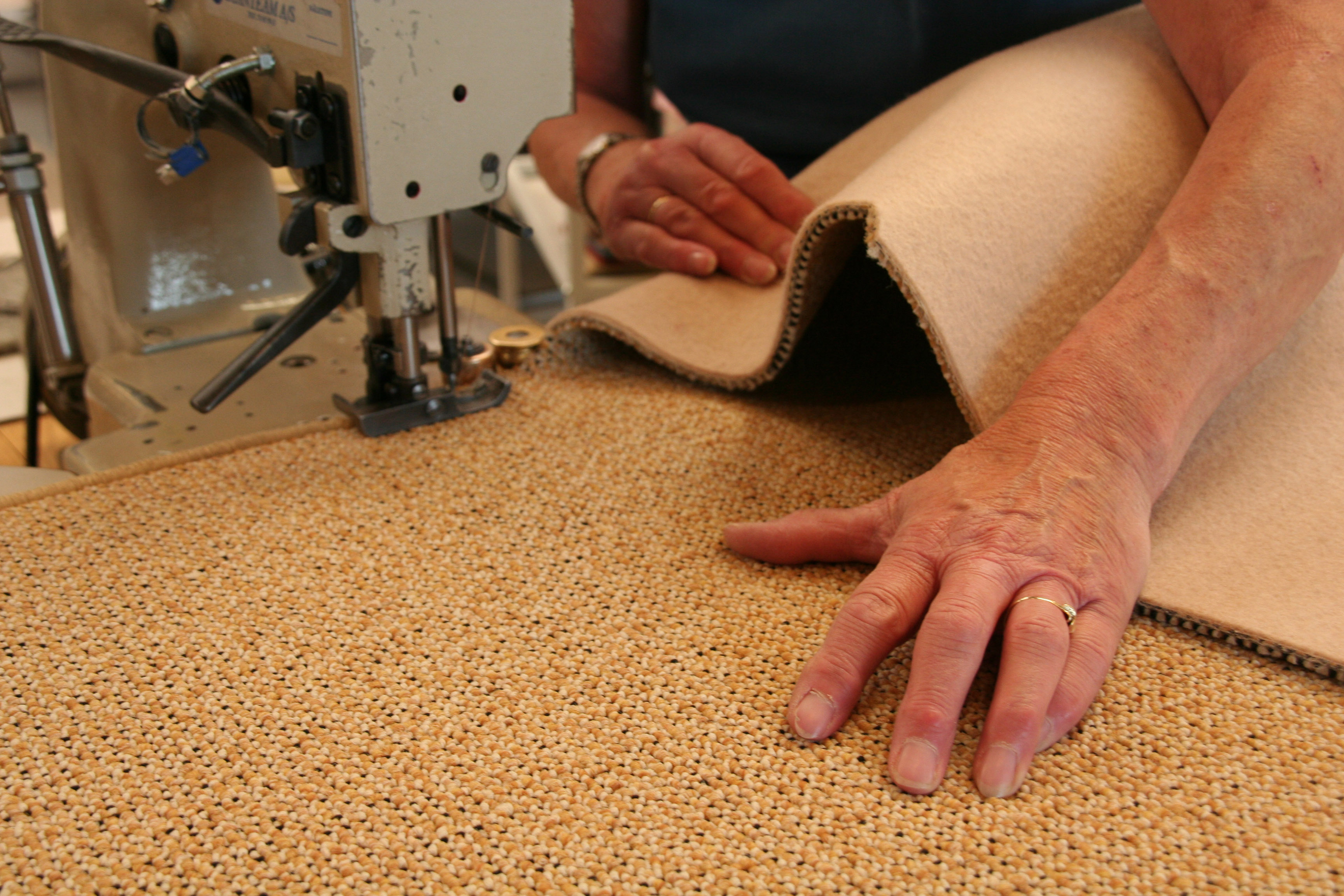 overlock sewing